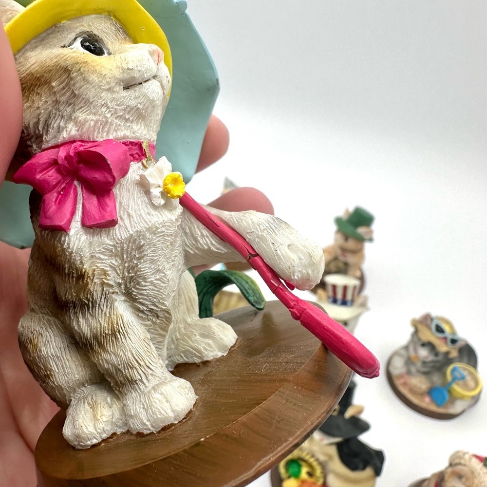 The Bradford Exchange Cat Purr-fect Perpetual Calendar Figures - Missing Jan - Picture 5 of 16